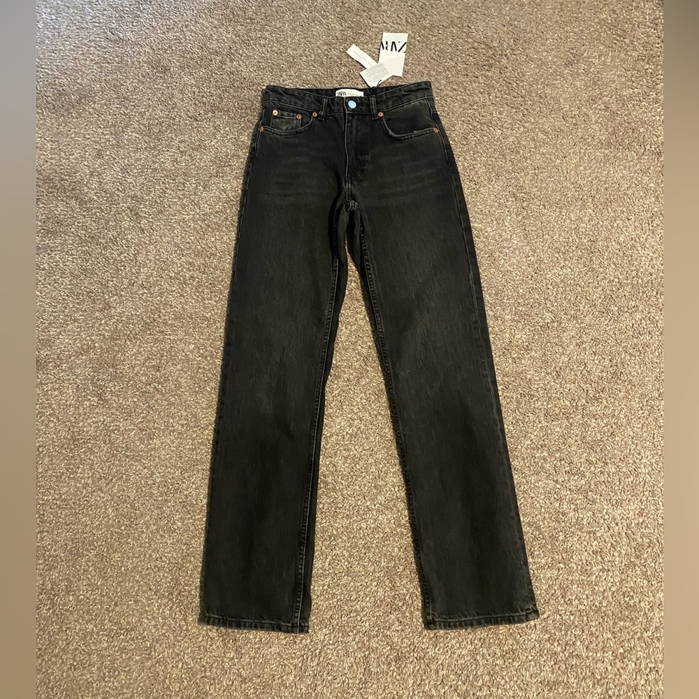 Zara Midwaist Straight Jeans